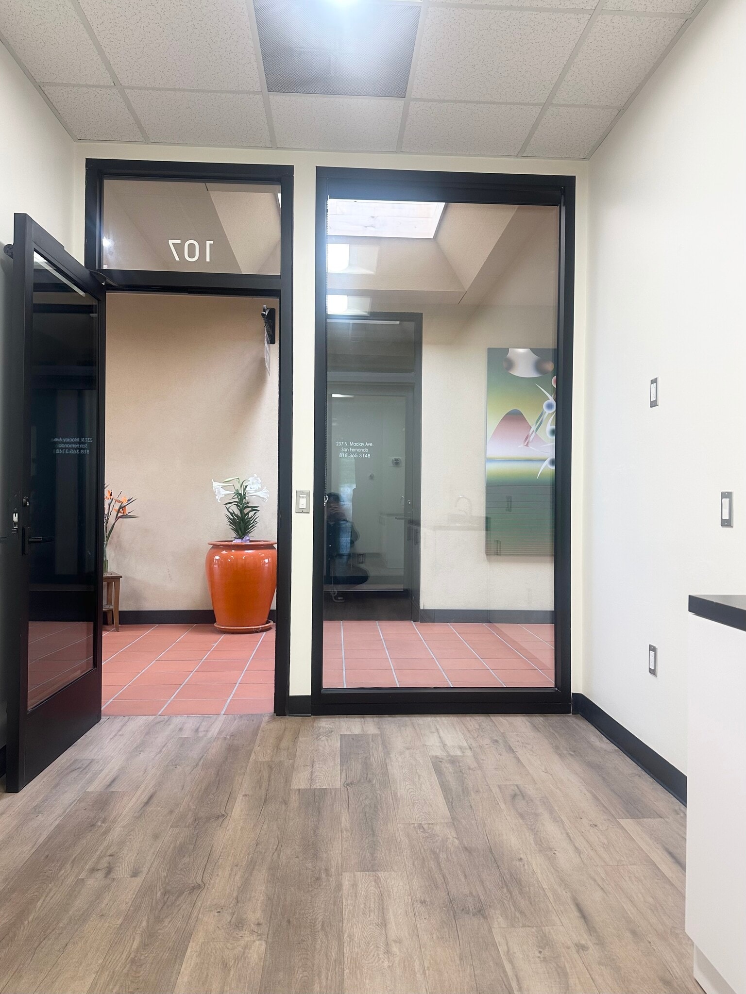 241 N Maclay Ave, San Fernando, CA for lease Primary Photo- Image 1 of 8