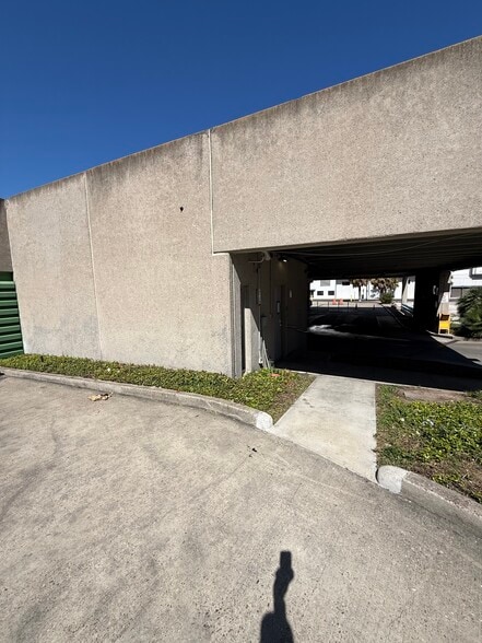 401-417 N Mesquite St, Corpus Christi, TX for lease - Building Photo - Image 3 of 9