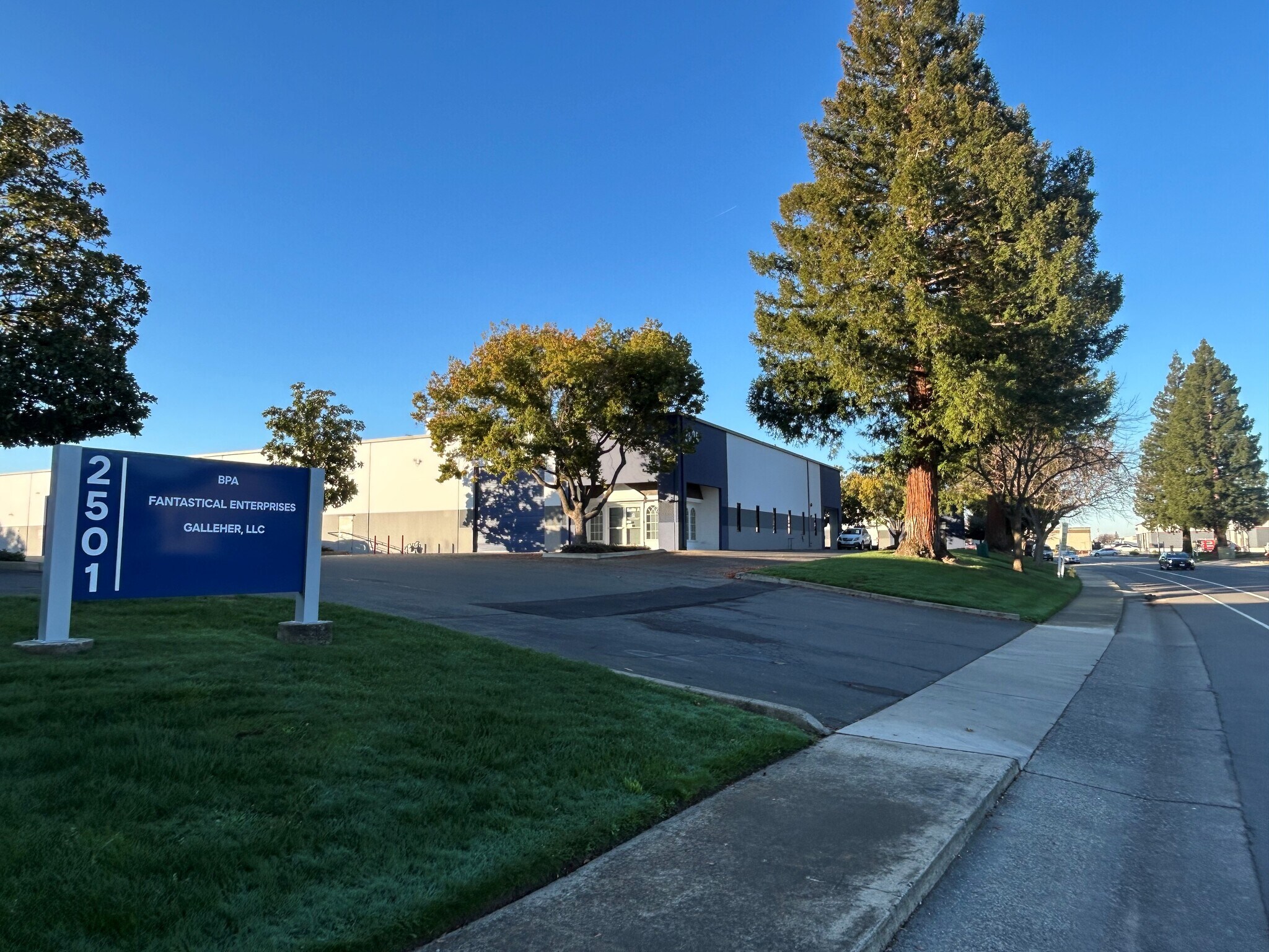 2539 Mercantile Dr, Rancho Cordova, CA à louer Photo du bâtiment- Image 1 de 2