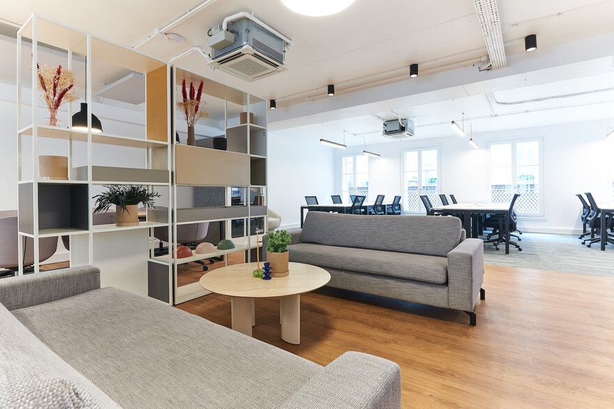 18 Rue D'Hauteville, Paris à louer - Photo intérieure - Image 3 de 12