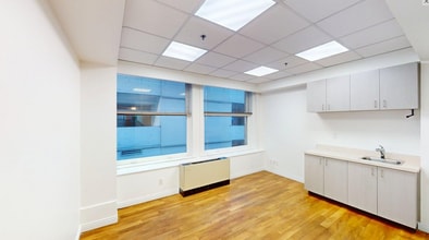 736 Granville St, Vancouver, BC à louer Photo intérieure- Image 2 de 3