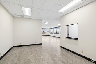 7515 Greenville Ave, Dallas, TX à louer Photo intérieure- Image 1 de 5