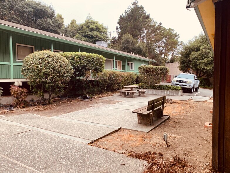 2121 Redwood St, Vallejo, CA à louer - Photo du bâtiment - Image 3 de 23