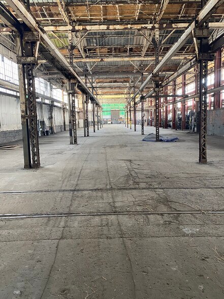 225 Wetmore Ave SE, Massillon, OH à louer - Photo du bâtiment - Image 3 de 4