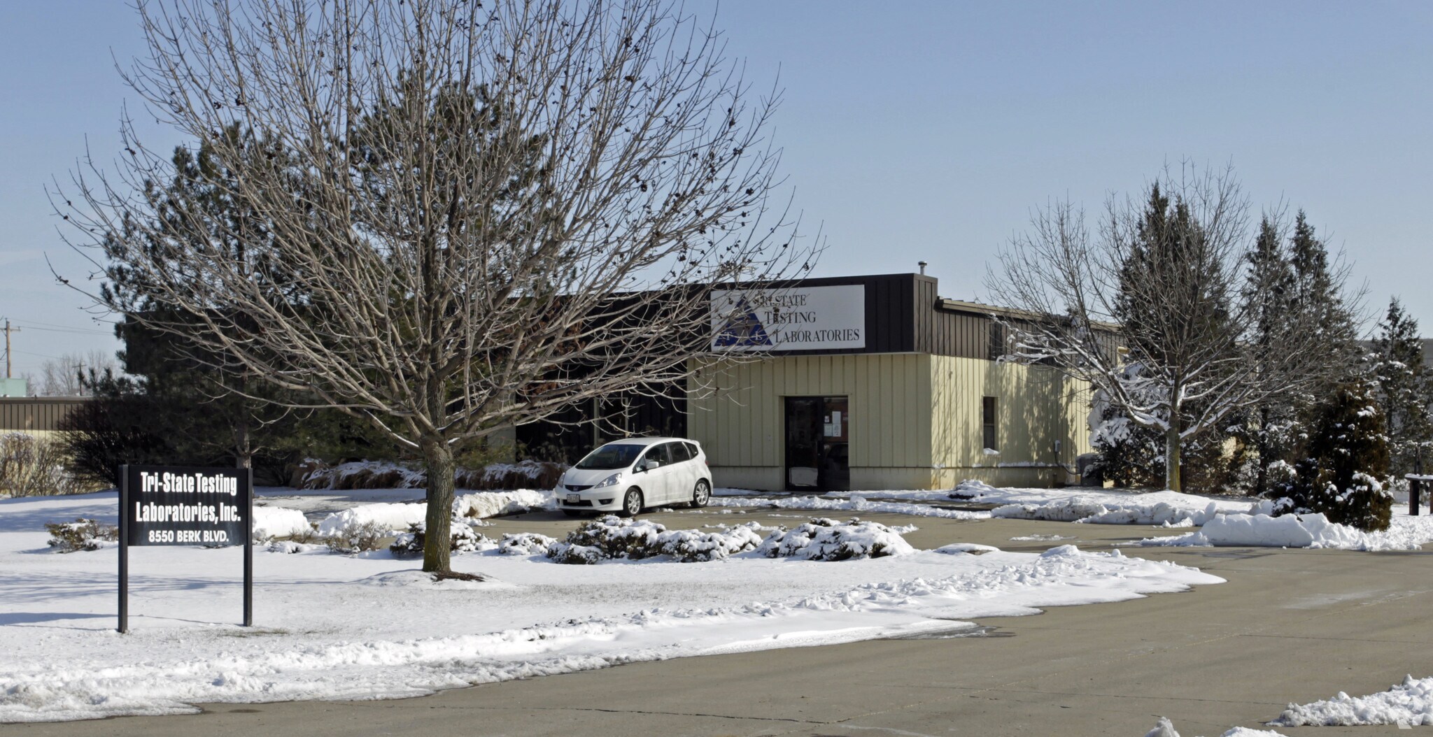 8550 Bilstein Blvd, Hamilton, OH for lease Primary Photo- Image 1 of 5