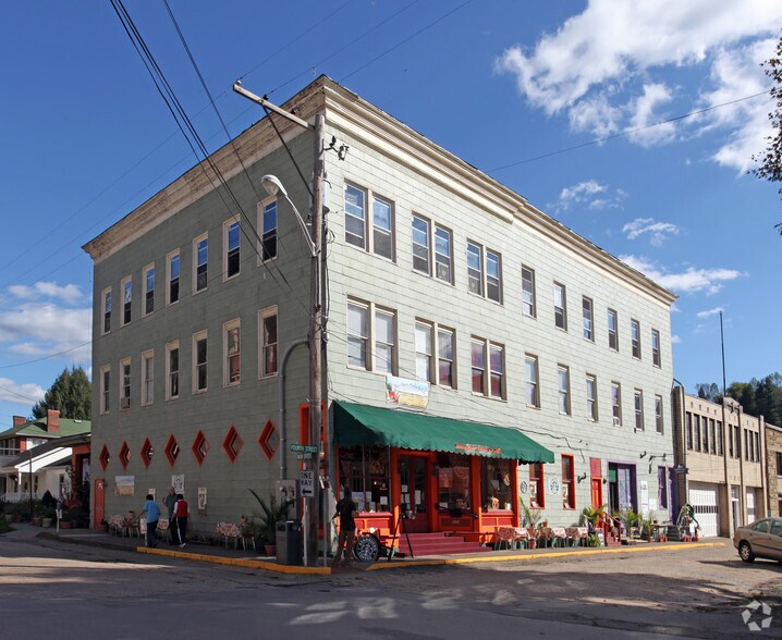 400 4th St, Sutton, WV for sale - Building Photo - Image 1 of 33