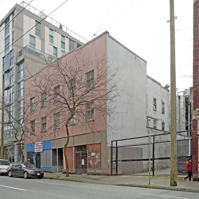 More details for 134-136 Powell St, Vancouver, BC - Retail for Lease
