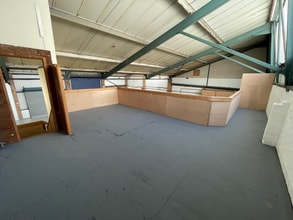 Strode Rd, Plymouth for lease Interior Photo- Image 2 of 7