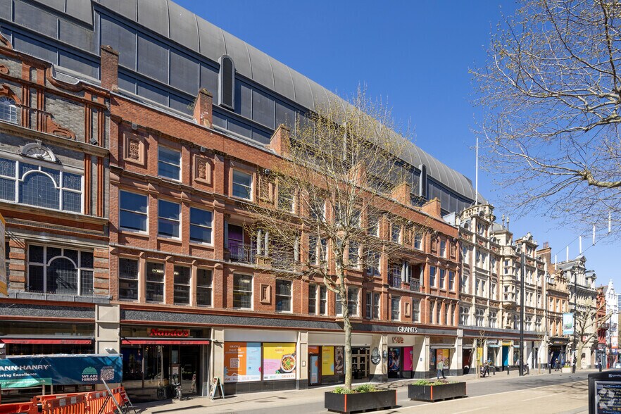 16 High St, Croydon à louer - Photo du bâtiment - Image 2 de 3
