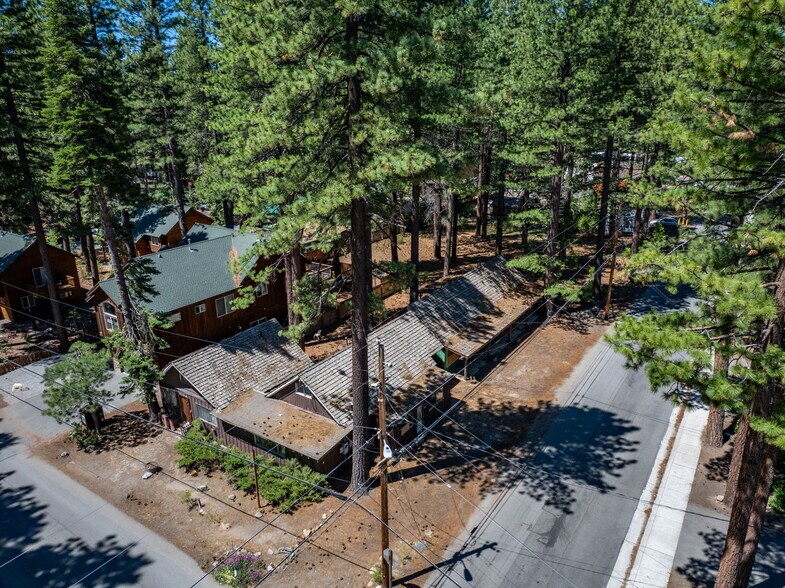 441 Bear St, Kings Beach, CA à vendre - Photo du bâtiment - Image 1 de 25