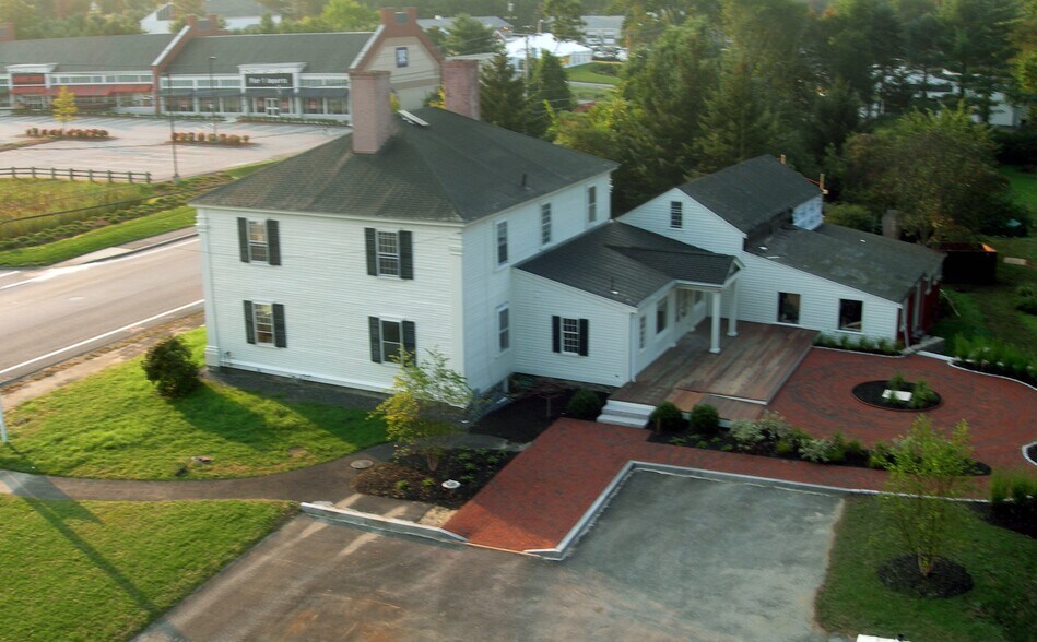 144 Great Rd, Acton, MA à vendre - Photo du bâtiment - Image 1 de 13