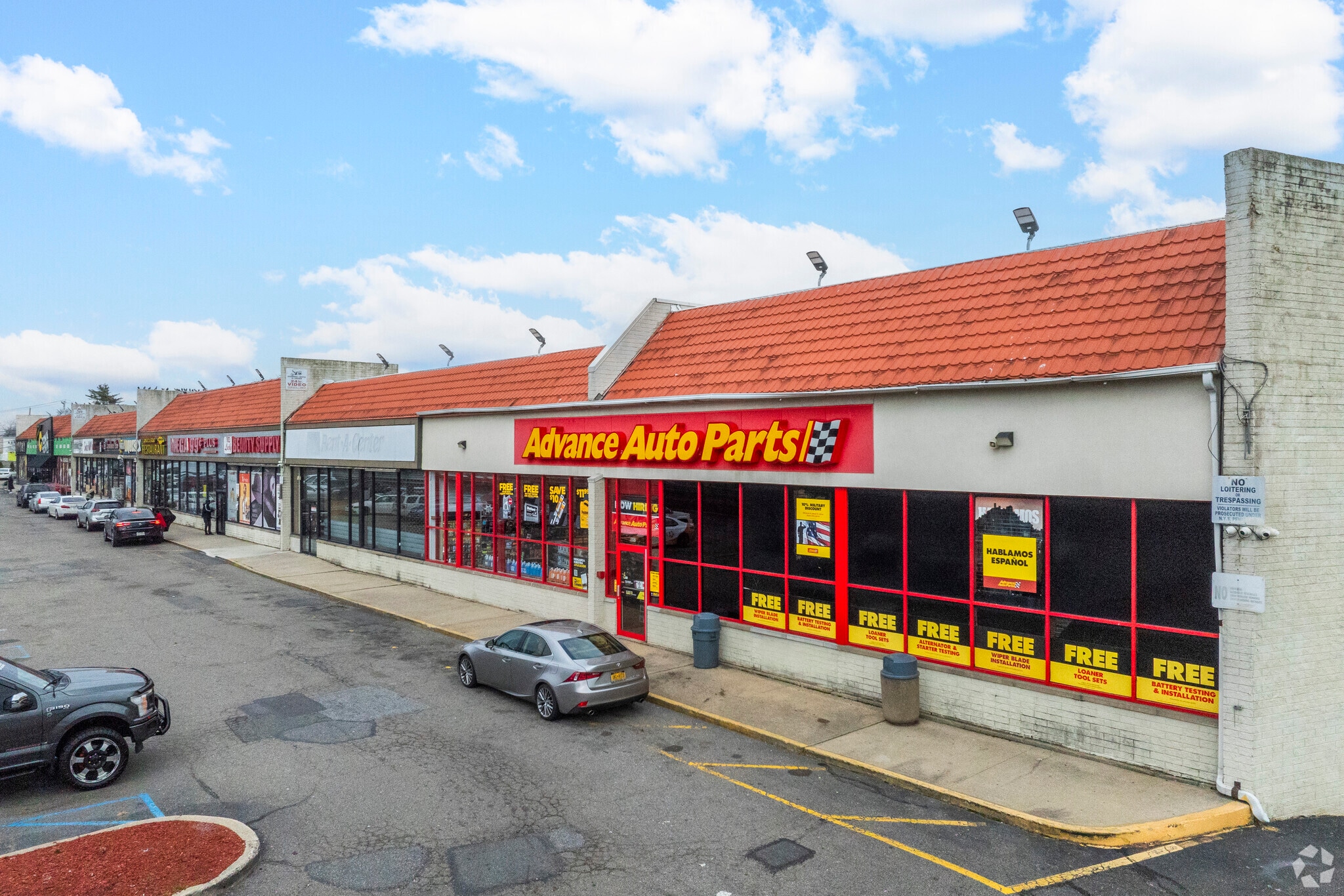 687-721 N Broadway, Amityville, NY for lease Primary Photo- Image 1 of 2