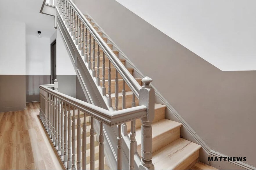 1673 Woodbine St, Ridgewood, NY for sale - Building Photo - Image 3 of 5