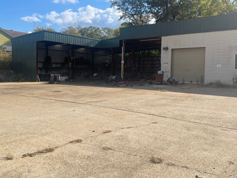 701 E Main St, El Dorado, AR for sale - Building Photo - Image 3 of 9