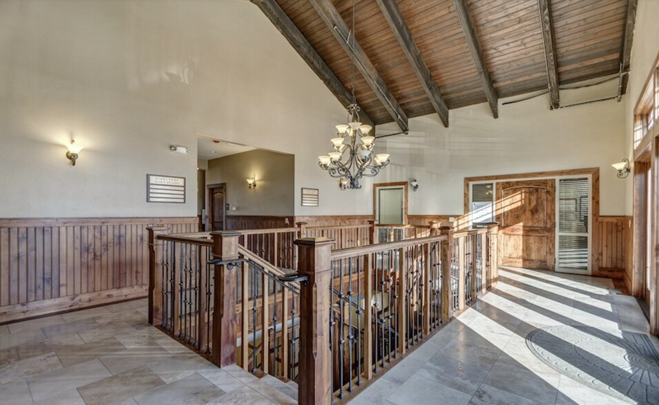 4465 S 900 E, Millcreek, UT à louer - Photo du bâtiment - Image 3 de 33