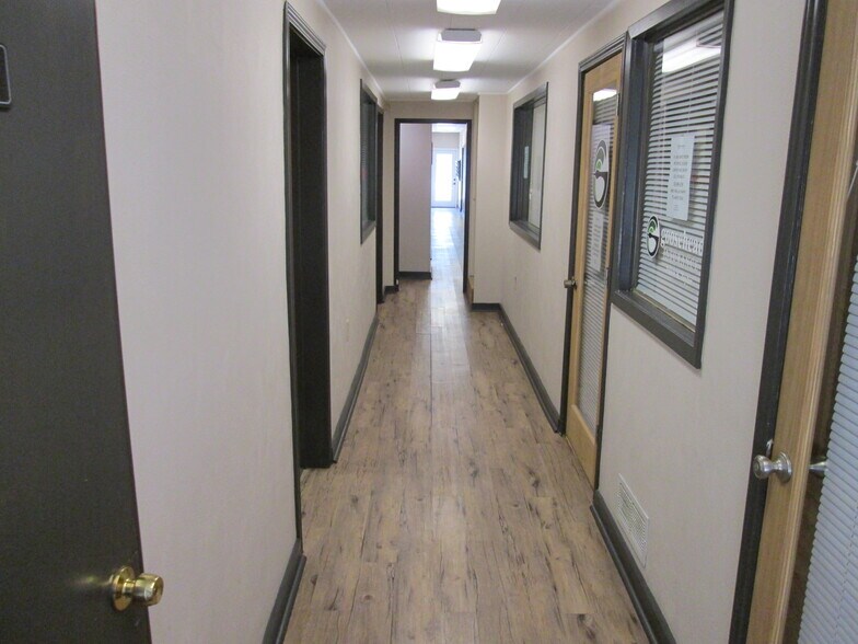 103 N Goliad, Rockwall, TX à louer - Photo intérieure - Image 2 de 7