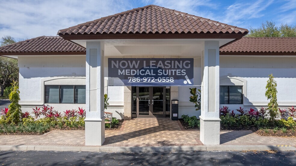 3795 Boynton Beach Blvd, Boynton Beach, FL à louer - Photo du bâtiment - Image 2 de 30