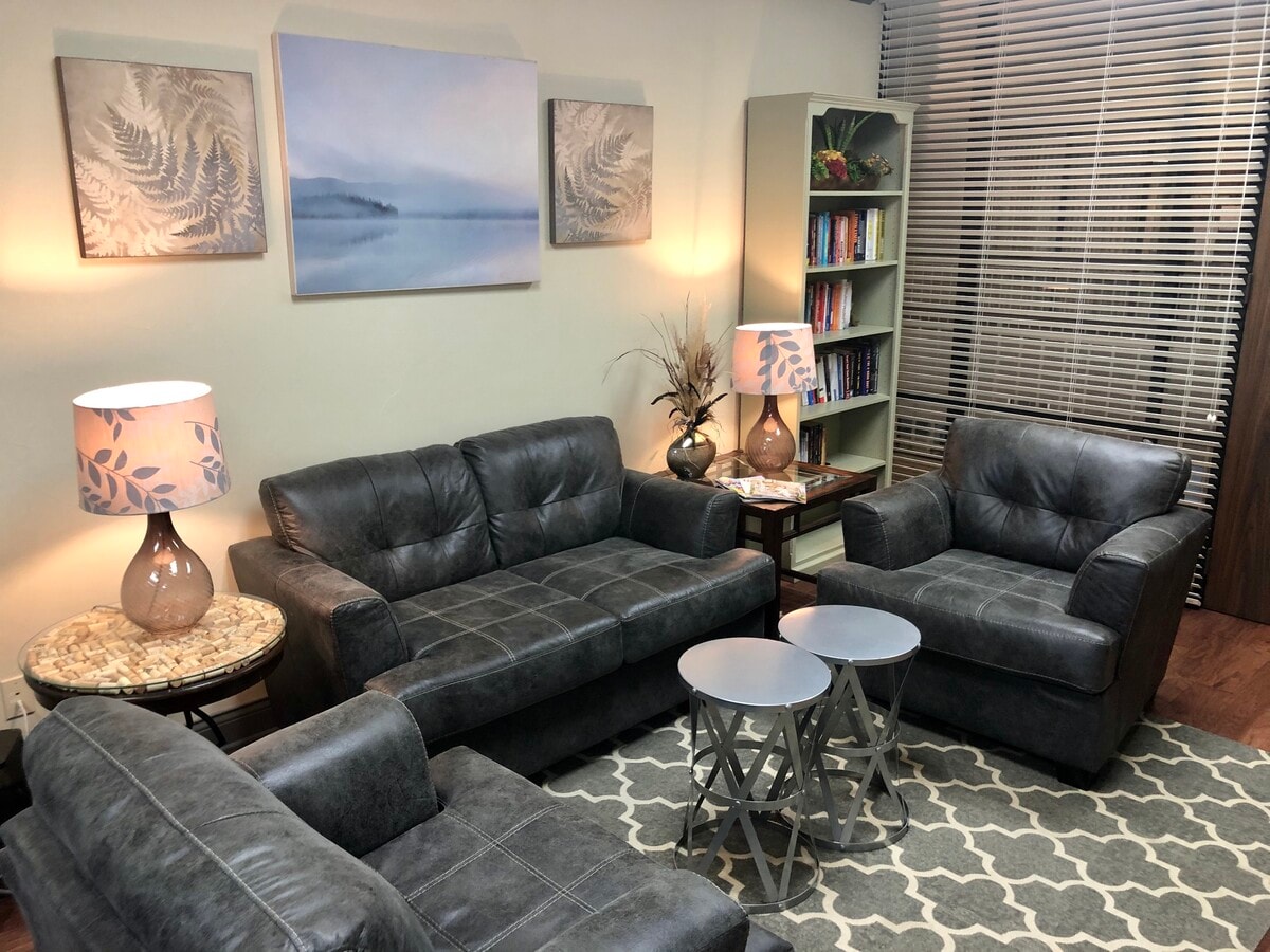 222 Sidney Baker St S, Kerrville, TX 78028 - Unit 213 - - Interior Photo - Image 2 of 17