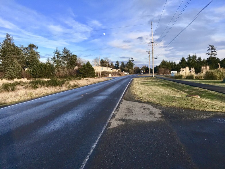 200 E Chance A La Mer NE, Ocean Shores, WA à vendre - Photo du bâtiment - Image 3 de 8