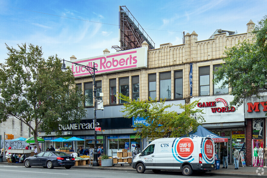 58-66 E Fordham Rd, Bronx, NY à louer - Photo du bâtiment - Image 2 de 12