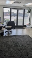 8021 S Vermont Ave, Los Angeles, CA for lease - Commercial Listing Video 