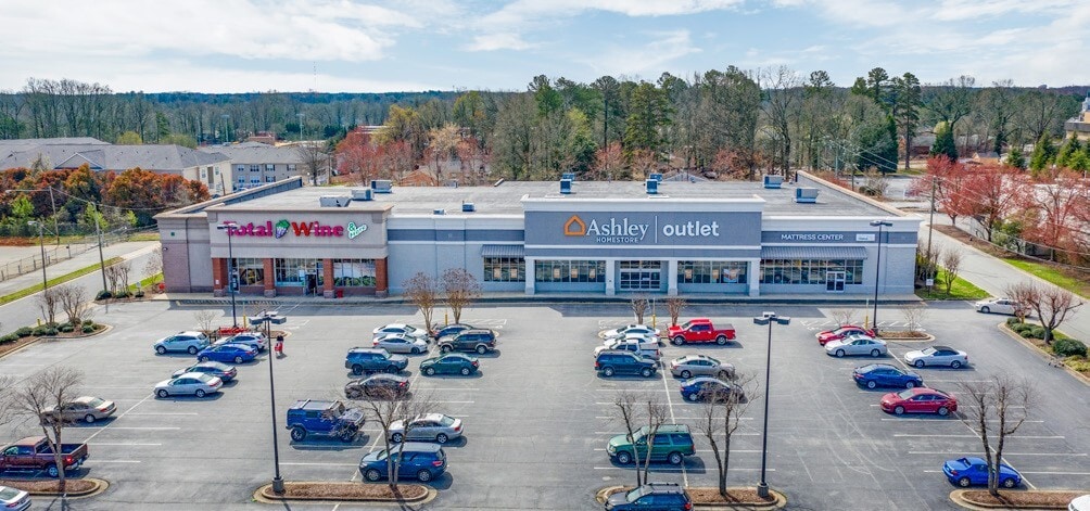 3503 W Gate City Blvd, Greensboro, NC for lease Building Photo- Image 1 of 9