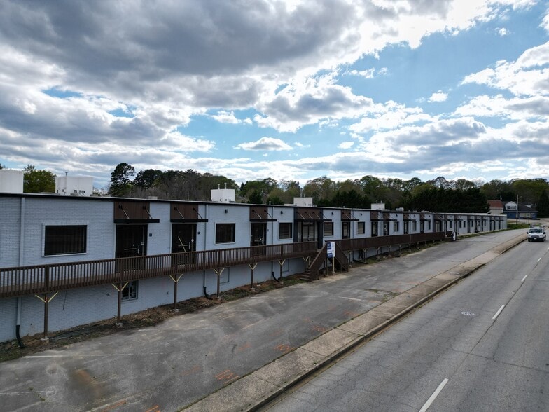 900 E Main St, Easley, SC for lease - Building Photo - Image 3 of 19