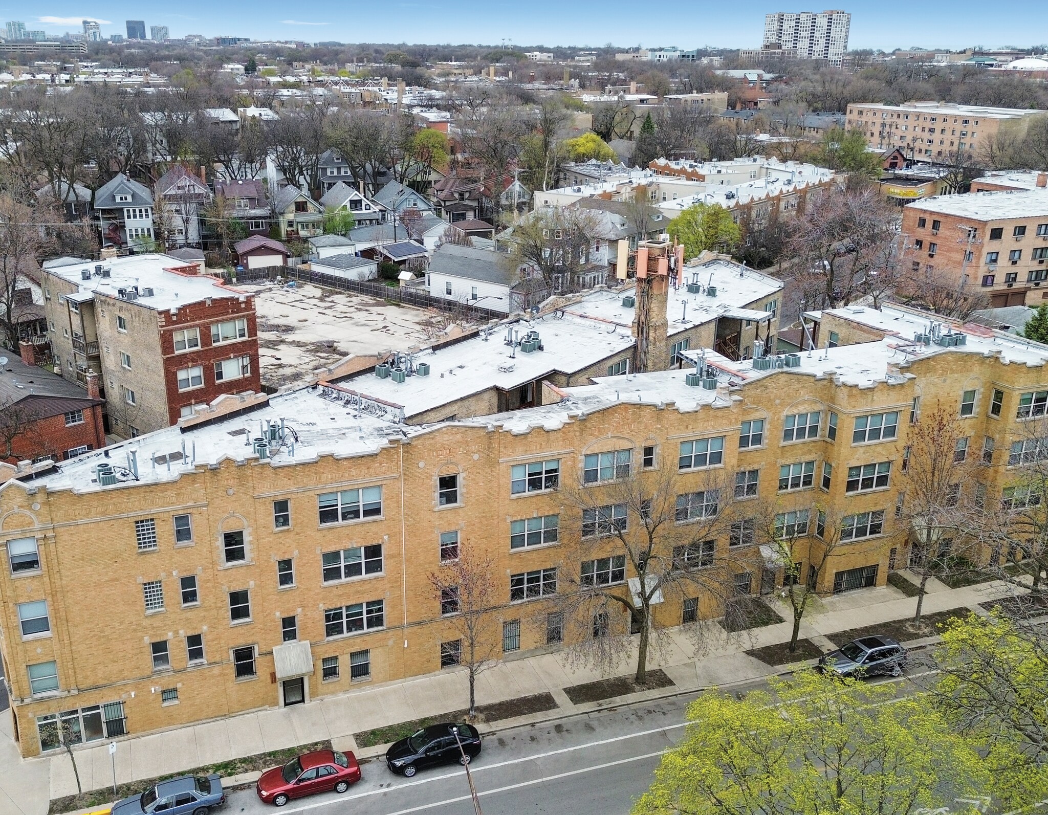 2038-2048 W Touhy Ave, Chicago, IL à vendre Photo du bâtiment- Image 1 de 17