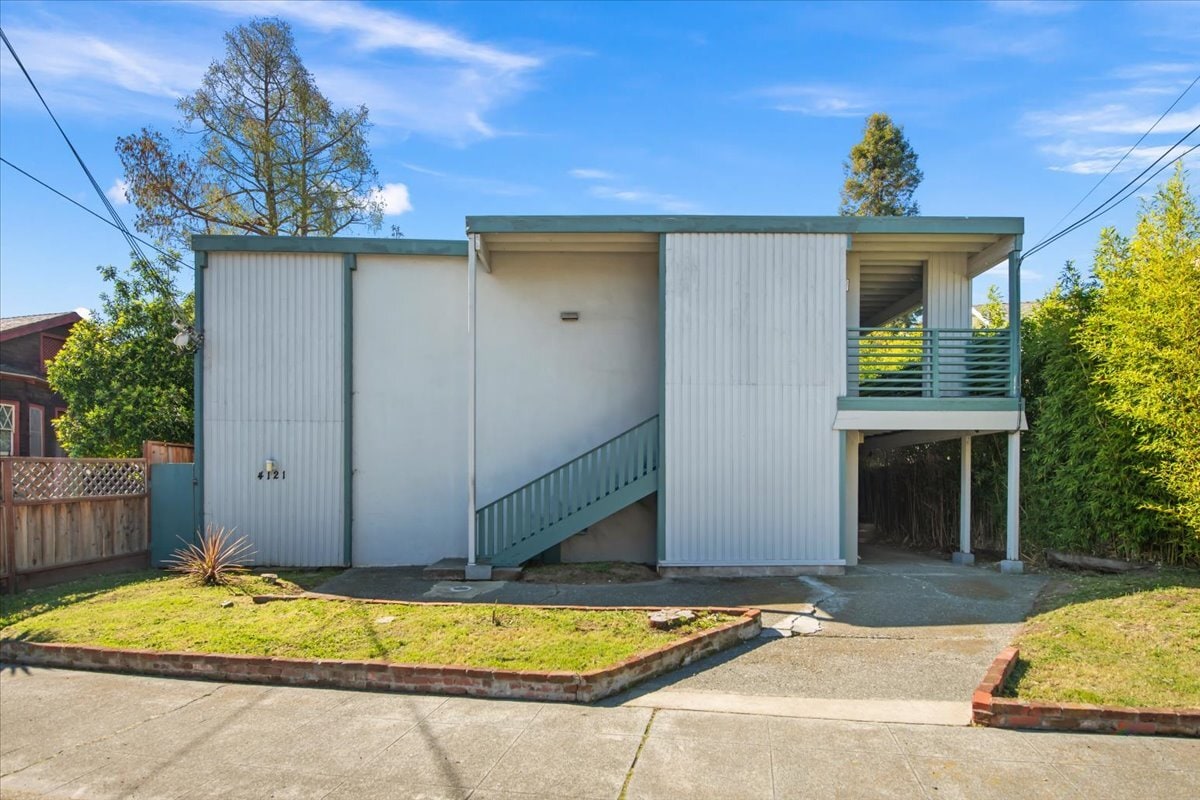 4121 Opal St, Oakland, CA à vendre Photo principale- Image 1 de 16