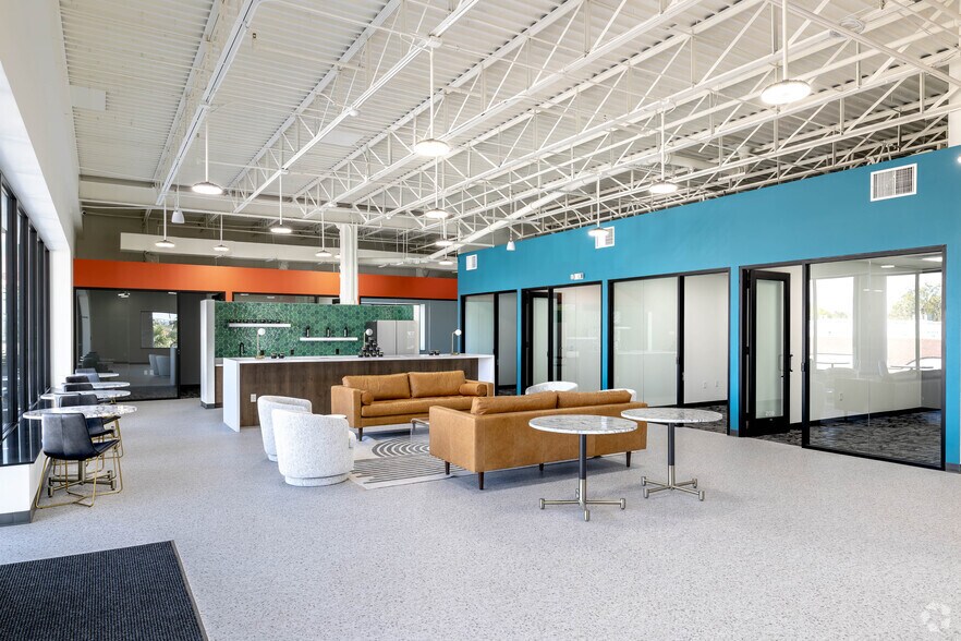 250 Magnolia Ave SW, Winter Haven, FL à louer - Photo intérieure - Image 2 de 21