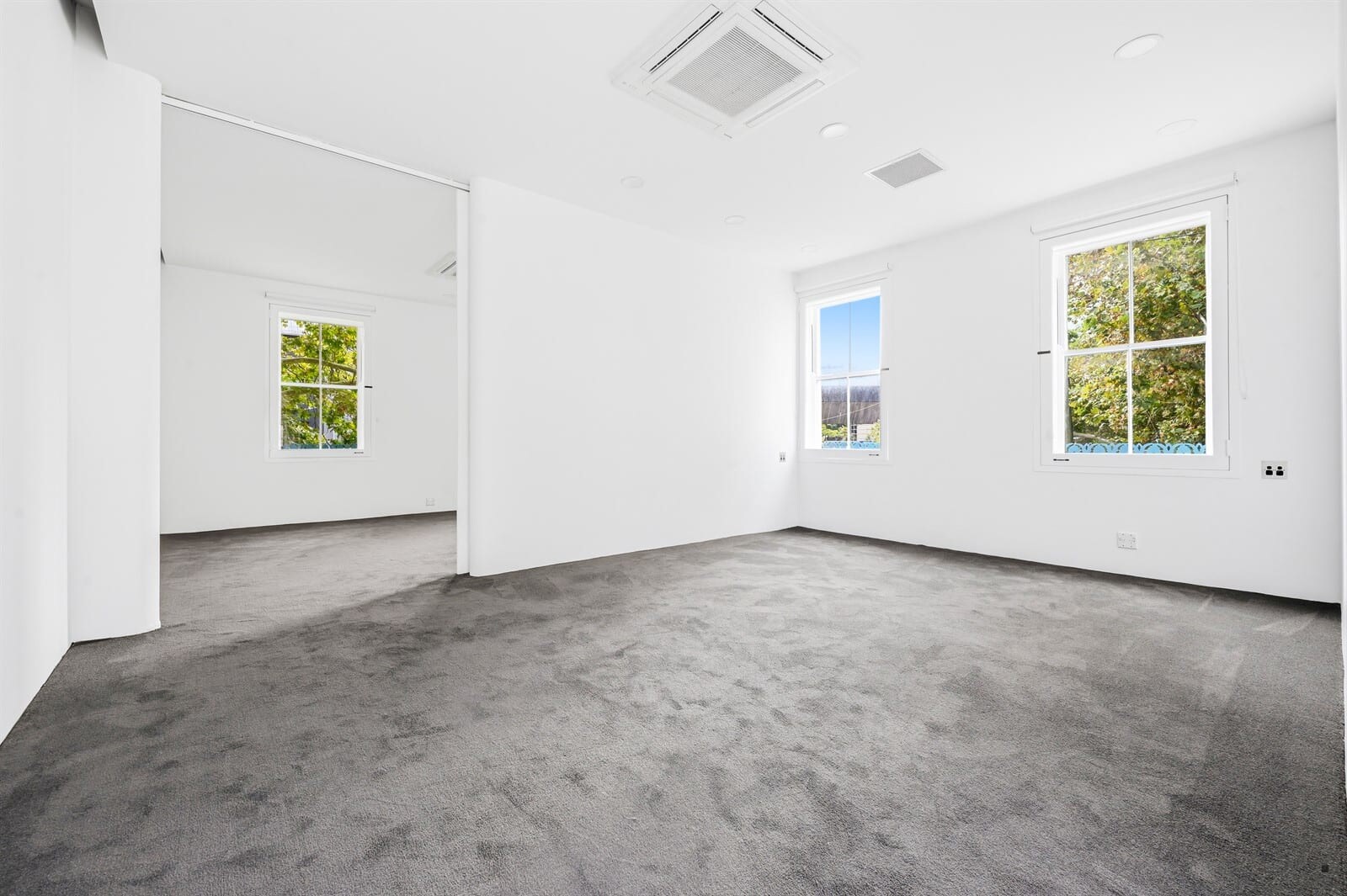 129 Bourke St, Woolloomooloo for lease Interior Photo- Image 1 of 2
