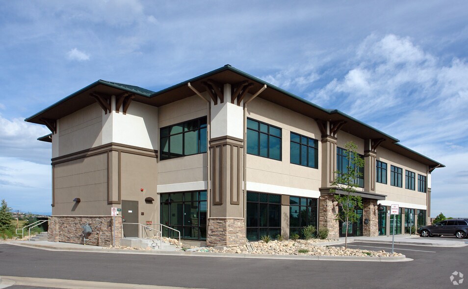 7501 Village Square Dr, Castle Pines, CO à vendre - Photo du bâtiment - Image 2 de 53