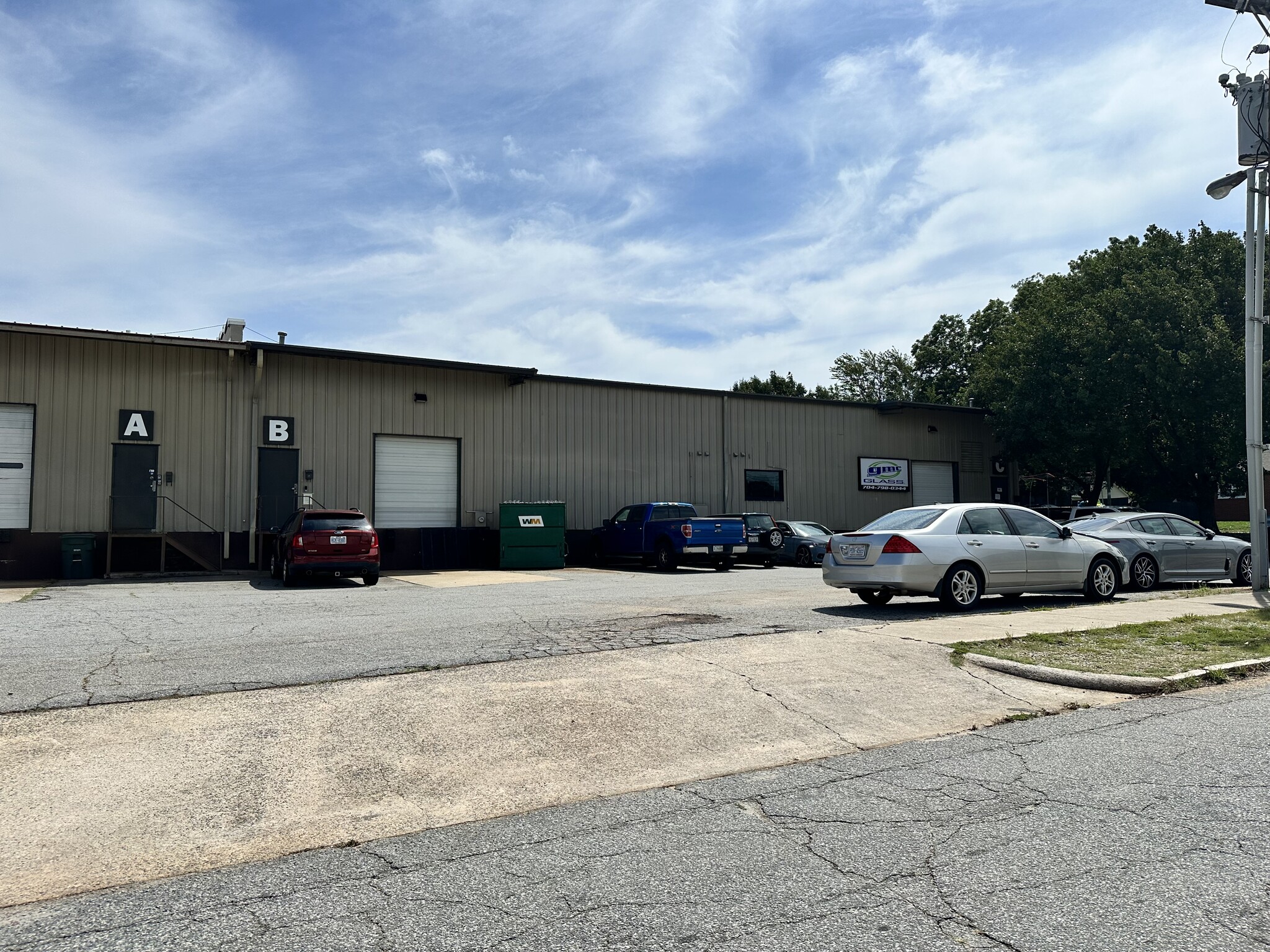 721 N Long St, Salisbury, NC for lease Interior Photo- Image 1 of 5