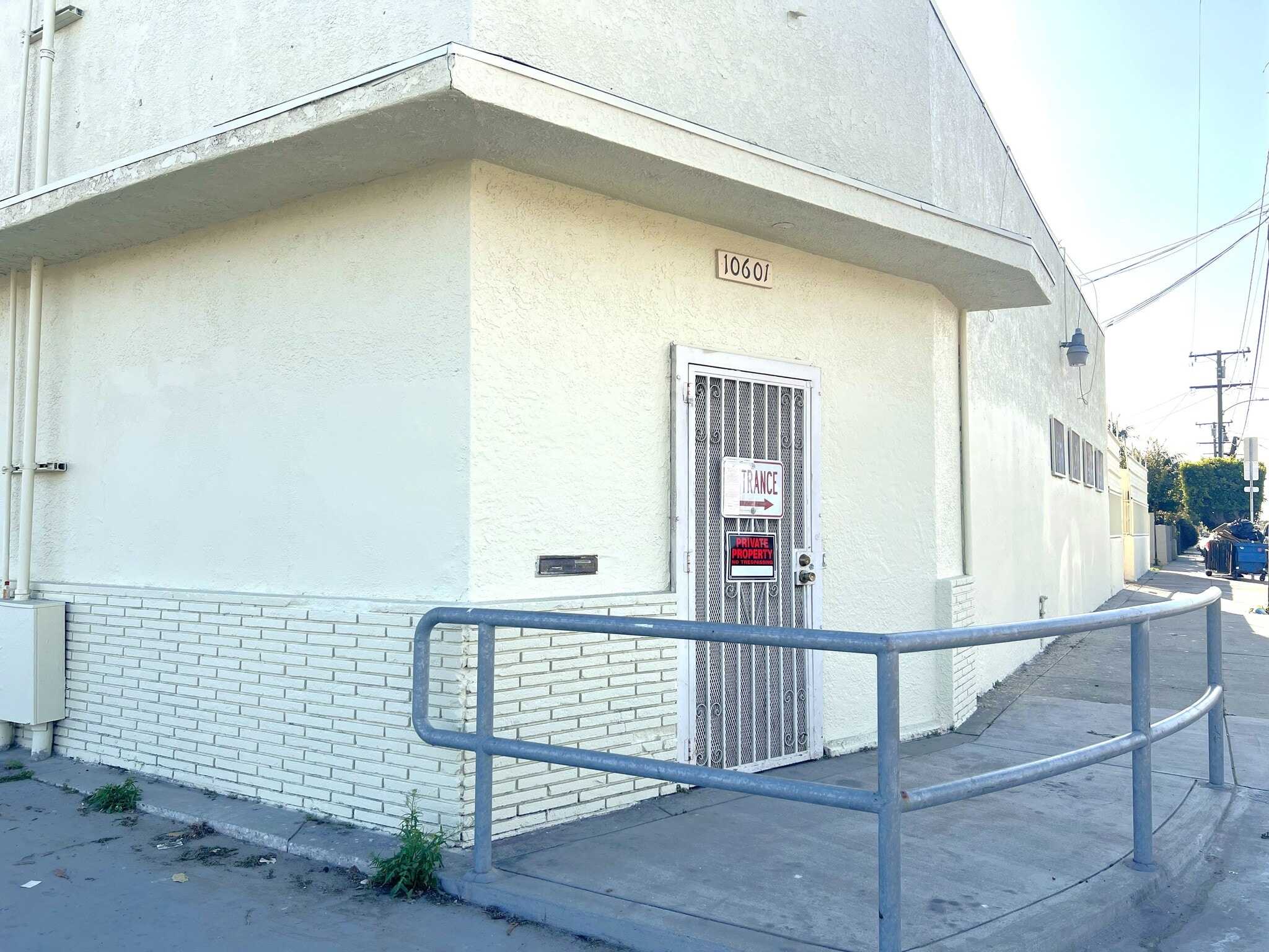 10601 S Prairie Ave, Inglewood, CA for lease Primary Photo- Image 1 of 18