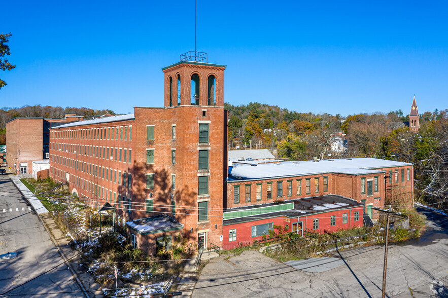 18-30 Mill St, Southbridge, MA à vendre - Photo du bâtiment - Image 1 de 1