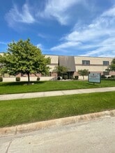 46400 Continental Dr, Chesterfield, MI for lease Interior Photo- Image 1 of 4
