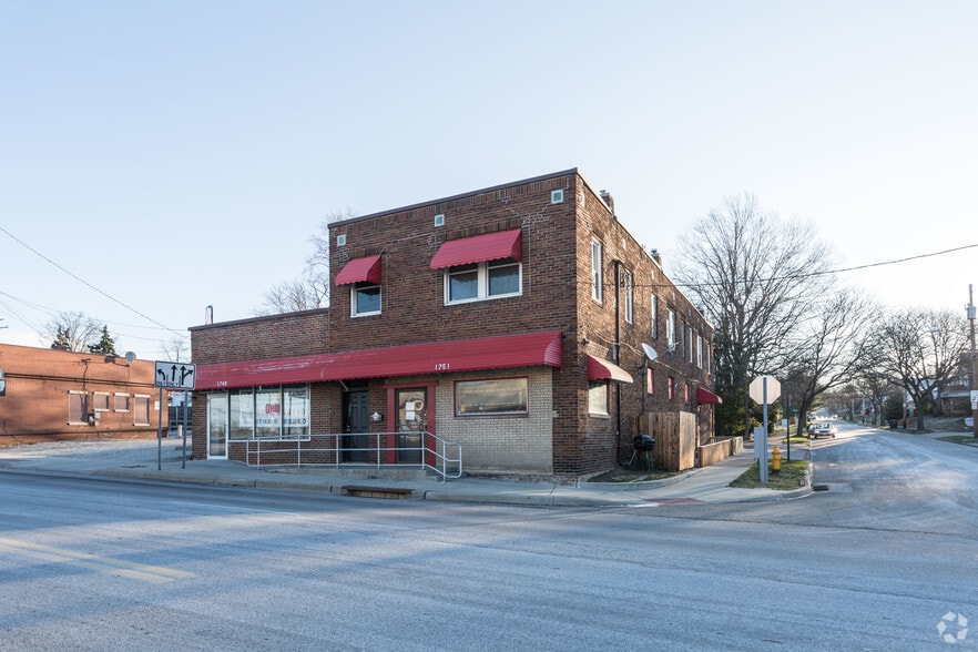 1749-1751 S Main St, Akron, OH for lease - Primary Photo - Image 1 of 12