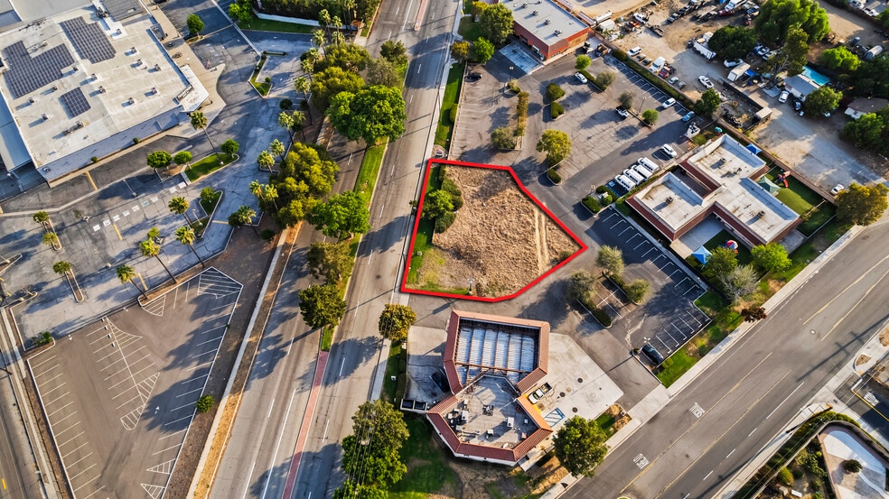 940 Bloomington Ave, Bloomington, CA for sale - Aerial - Image 2 of 6