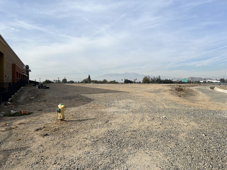 3401 Arlington Ave, Riverside, CA for lease - Building Photo - Image 2 of 9