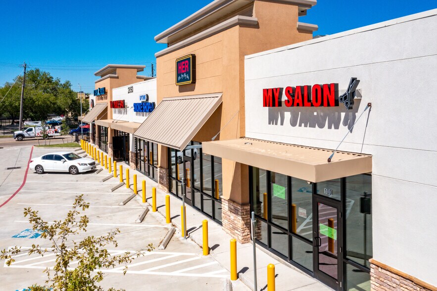 2850 W Baker Rd, Baytown, TX à louer - Photo du bâtiment - Image 1 de 5