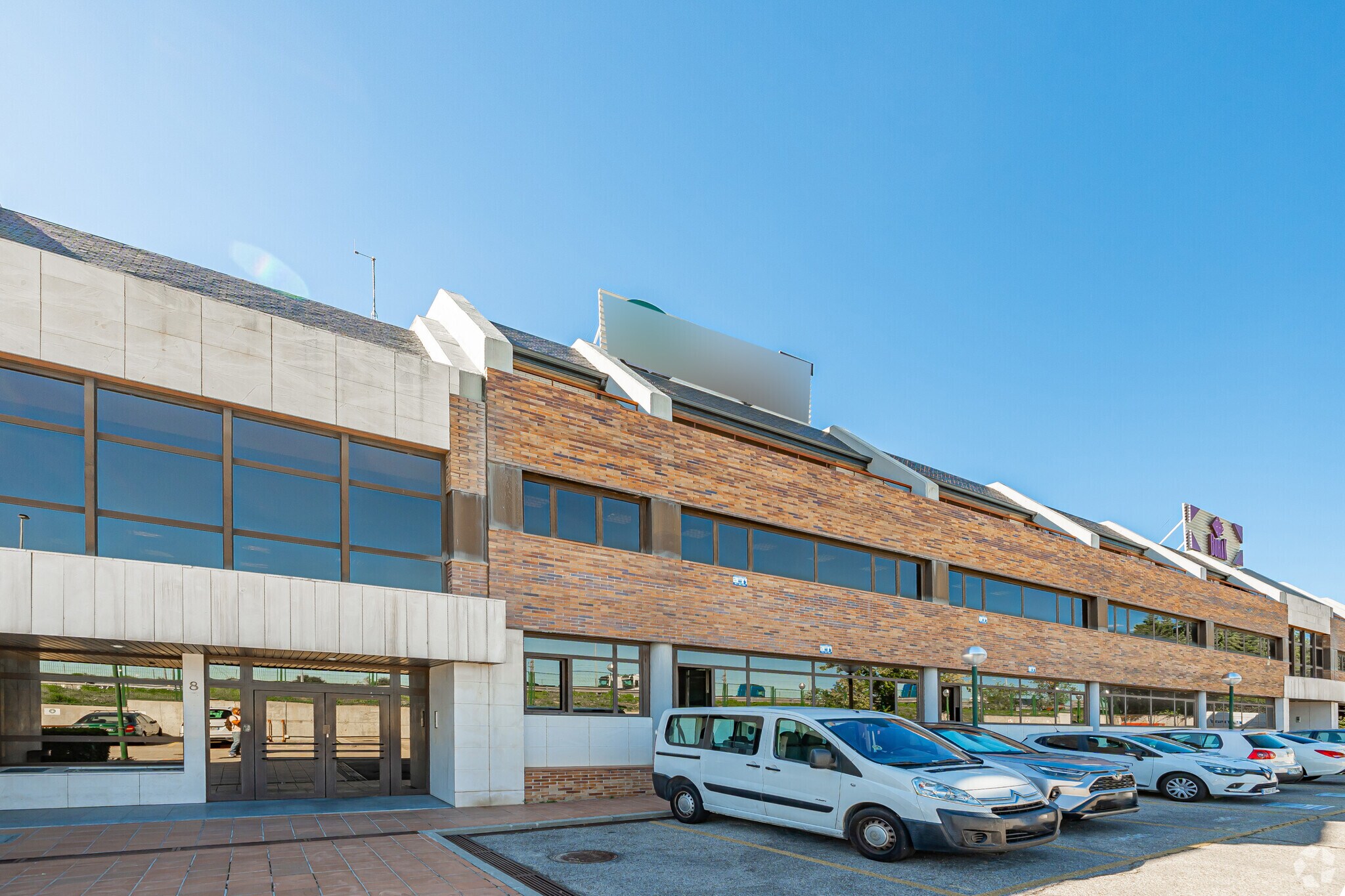 Office in Las Rozas de Madrid, Madrid for sale Interior Photo- Image 1 of 2