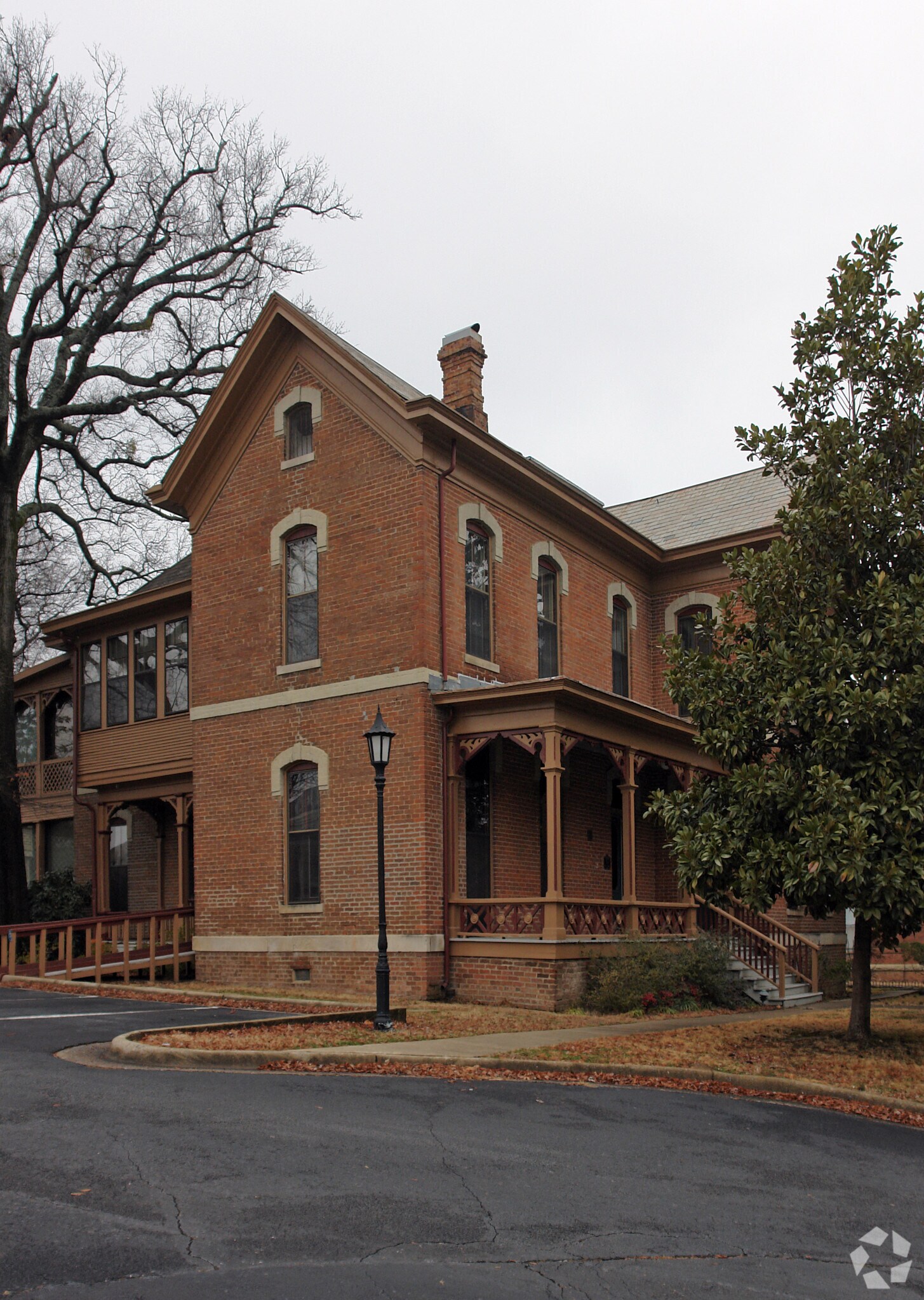 700 S Rock St, Little Rock, AR à louer Photo du bâtiment- Image 1 de 4