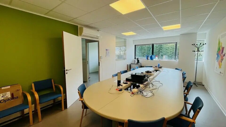 Bureau dans Pessac à louer Photo intérieure- Image 1 de 12