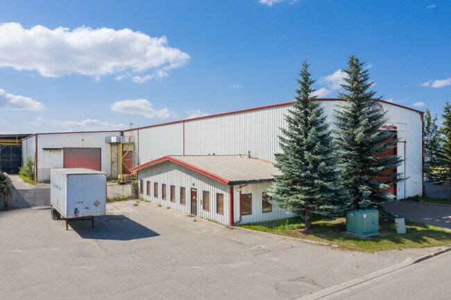 Plus de détails pour 7555 51st St SE, Calgary, AB - Industriel à louer