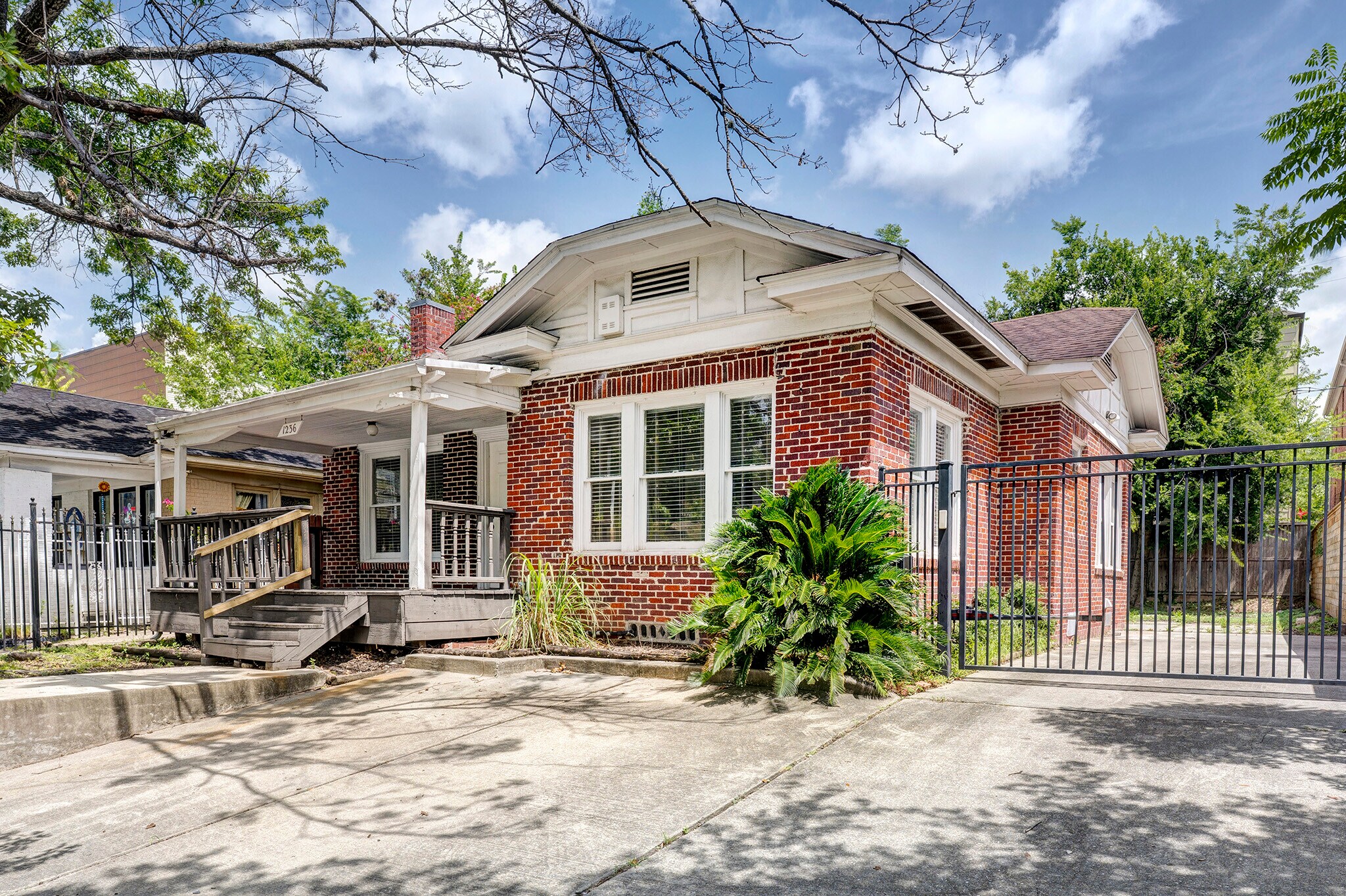 1236 W Gray St, Houston, TX à vendre Photo principale- Image 1 de 1