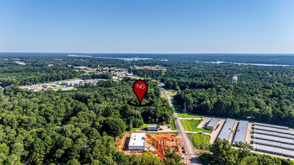 633 Old Phoenix NE rd, Eatonton, GA à vendre - Photo du bâtiment - Image 2 de 8