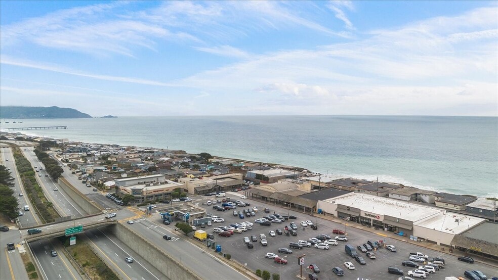70 - 74 Manor Drive w, Pacifica, CA à vendre - Photo du bâtiment - Image 3 de 21