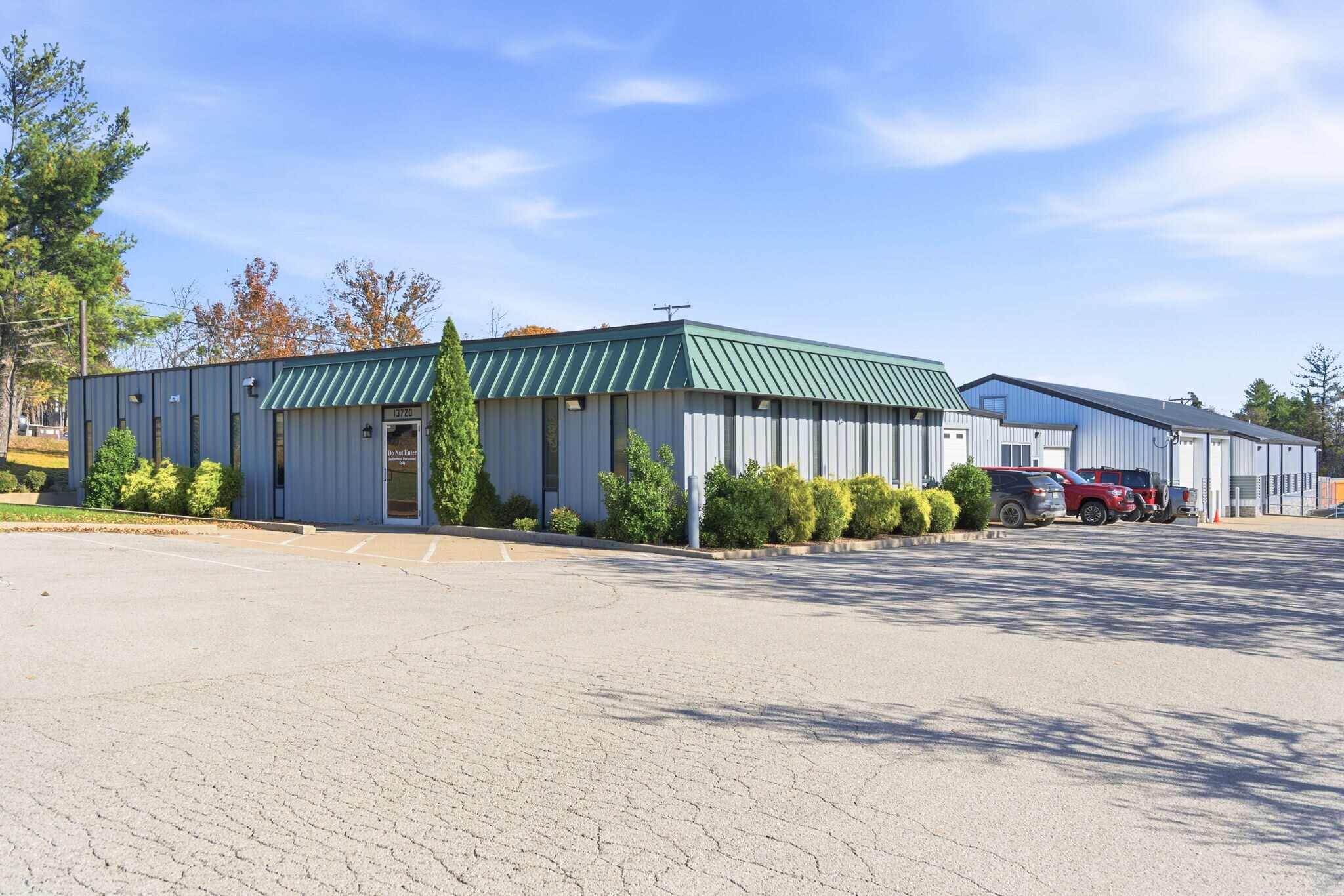 13720 Aiken Rd, Louisville, KY à vendre Photo du bâtiment- Image 1 de 87