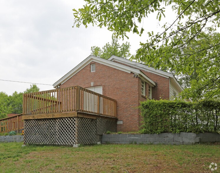 319 Aldridge Ave, Scottdale, GA à vendre - Photo principale - Image 1 de 24