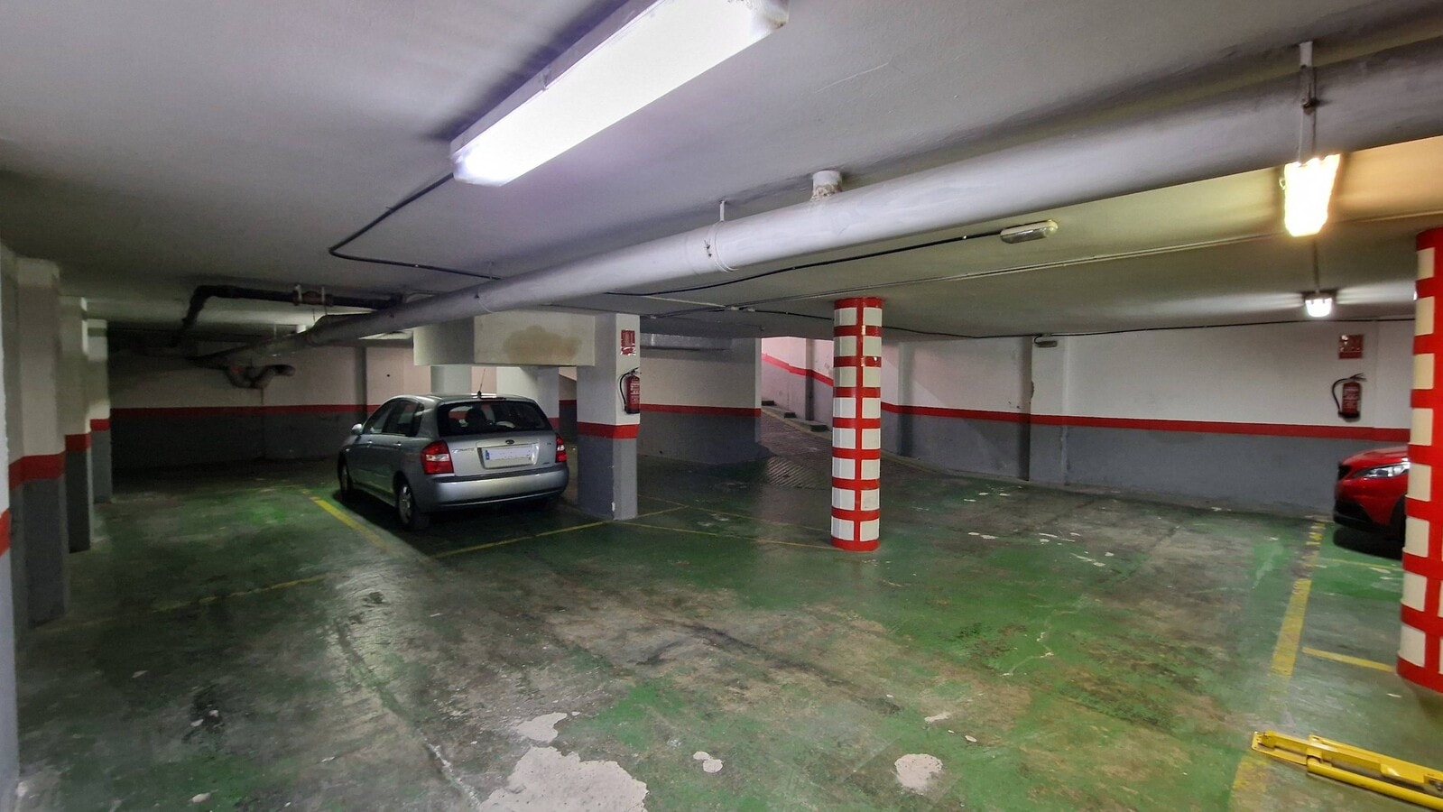 L'Hospitalet de Llobregat, BAR 08904 - Unité - - - Photo intérieure - Image 1 of 12